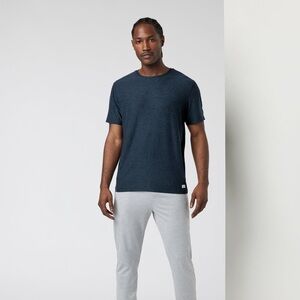 Vuori Men's Strato Tech Tee in Navy Size XL
